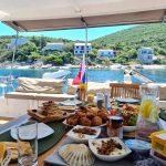 Doručak s pogledom na more na STARTING YOU jedrilici